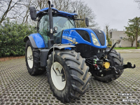 Schlepper / Traktor New Holland T 7.225