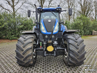 Schlepper / Traktor New Holland T 7.225
