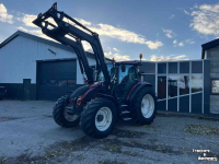 Schlepper / Traktor Valtra G125 Active