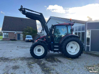Schlepper / Traktor Valtra G125 Active