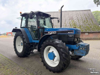 Schlepper / Traktor Ford 8240 SLE Powerstar