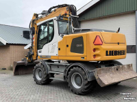 Bagger / Baggermaschine Liebherr A914 met Engcon draaikantelstuk