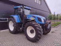 Schlepper / Traktor New Holland TVT 155