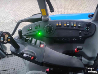 Schlepper / Traktor New Holland TVT 155