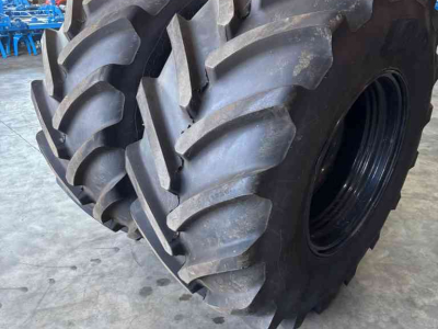 Räder, Reifen, Felgen & Distanzringe Bridgestone VF 600/65r28 VF 710/70r38