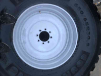 Räder, Reifen, Felgen & Distanzringe Nokian 650/65R30.5 en 560/60R22.5 gazonbanden