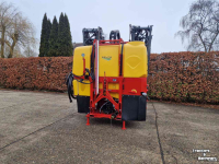 Anbaufeldspritze Beyne Gecko 27 meter gedragen veldspuit