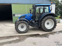 Schlepper / Traktor Valtra N 123 Hitech 5