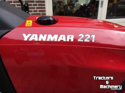 Gartentraktoren Yanmar SA 221 4wd HST  Nieuw op voorraad