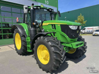 Schlepper / Traktor John Deere 6M 155