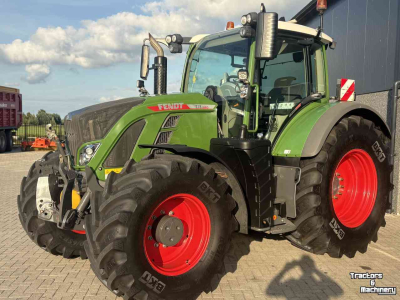 Schlepper / Traktor Fendt 718 profiplus S4