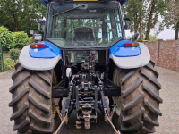 Schlepper / Traktor New Holland TM130