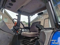 Schlepper / Traktor New Holland TM130