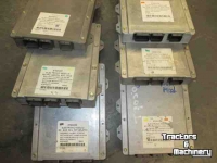 Schlepper / Traktor New Holland ECU  Diverse en Bedieningshendels.