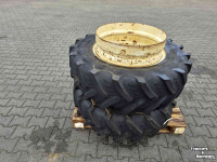 Räder, Reifen, Felgen & Distanzringe Kleber 320/85R24, dubbellucht voor smalspoor tractoren