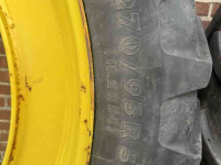 Räder, Reifen, Felgen & Distanzringe Kleber 270/95R54 11.2R54