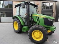 Schlepper / Traktor John Deere 5058E