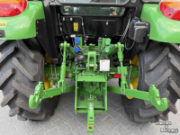 Schlepper / Traktor John Deere 5058E