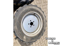 Räder, Reifen, Felgen & Distanzringe Weidemann BKT + Trelleborg 27x8.50-15 Banden