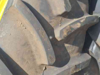 Räder, Reifen, Felgen & Distanzringe Barum 520/70R38 + velgen