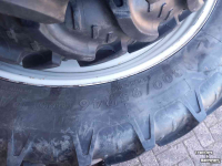 Räder, Reifen, Felgen & Distanzringe Kleber cultuurwielen 300/95/46 en 270/95/32