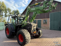 Schlepper / Traktor Fendt 211 Vario met bosbouwbescherming / forestry protection