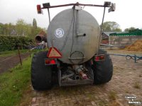 Gülletankwagen / Güllefässer BSA 8000