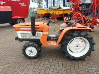 Obsttraktor Kubota  B1600DT 4WD