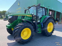 Schlepper / Traktor John Deere 6M 155