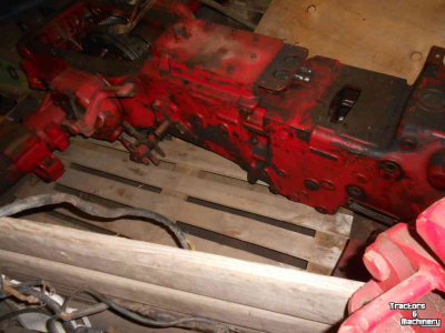 Gebrauchte Teile für Traktoren International 33 SERIE