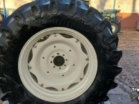 Räder, Reifen, Felgen & Distanzringe Trelleborg 540/65R34