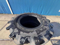 Räder, Reifen, Felgen & Distanzringe BKT VF 710/55R30 95%