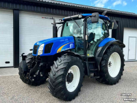 Schlepper / Traktor New Holland T6020