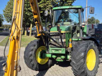Schlepper / Traktor John Deere 6810 PQ+, TLS, kruip, airco met Herder MBK135LSH maaiarm