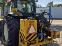 Schlepper / Traktor John Deere 6810 PQ+, TLS, kruip, airco met Herder MBK135LSH maaiarm