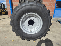 Räder, Reifen, Felgen & Distanzringe BKT 365/70R18
