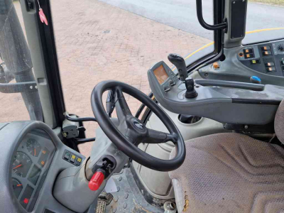 Schlepper / Traktor Valtra N141 Advance