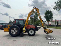 Schlepper / Traktor Valtra 8150 Hitech met bos maaiarm met klepelmaaier!