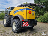 Feldhäcksler New Holland FR 780