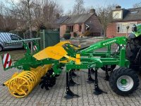 Grubber Kerner Corona 300 sterwiel cultivator