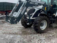 Frontlader New Holland snr 660