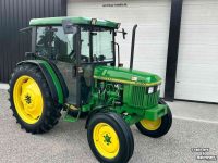 Schlepper / Traktor John Deere 5400