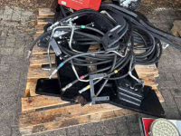 Sonstiges Traktoren und Zubehör Alö Aanbouwdelen en  elektrische bediening Alo Quick