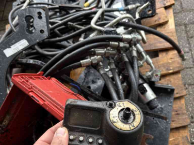 Sonstiges Traktoren und Zubehör Alö Aanbouwdelen en  elektrische bediening Alo Quick
