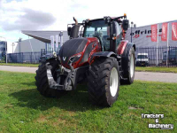Schlepper / Traktor Valtra T214 Direct