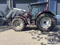 Schlepper / Traktor Valtra N141