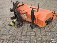 Kehrmaschine Kubota Veegmachine 125 cm