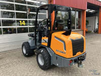 Radlader Giant G2700 HD+
