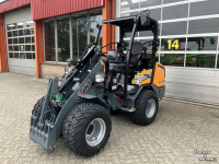Radlader Giant G2700 HD+