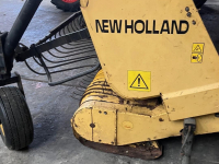 Feldhäcksler New Holland 345 W